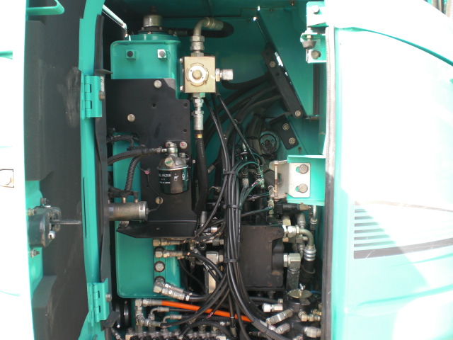 SK75SR-3 27740 18.JPG